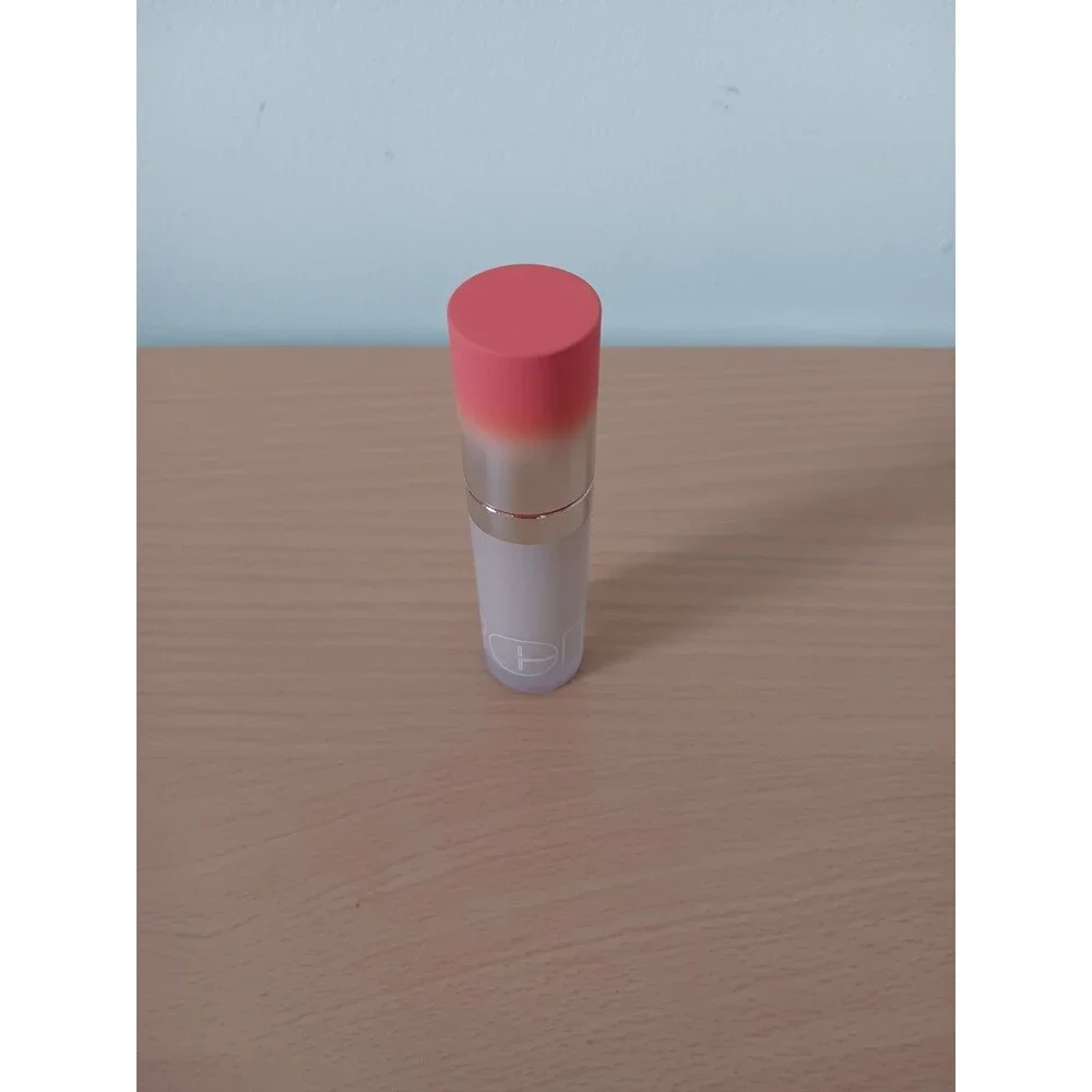 Item Beauty Air Hug Lightweight Full Coverage Concealer‎ Shade 230